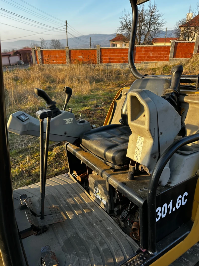 Багер Cat 301.6C, снимка 6 - Индустриална техника - 53231116