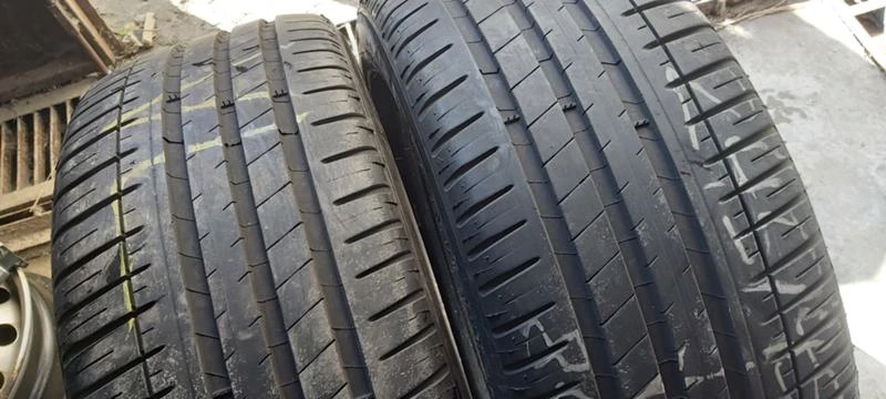 Гуми Летни 245/45R19, снимка 2 - Гуми и джанти - 32902304