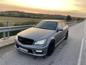 Mercedes-Benz C 180 AMG, снимка 8