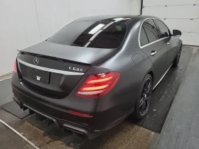 Mercedes-Benz E 63 AMG S * FULL EXTRAS * ЛИЦЕНЗИРАН ТЪРГОВЕЦ - 44890 € / 87797.21 лв. - 94650677 4