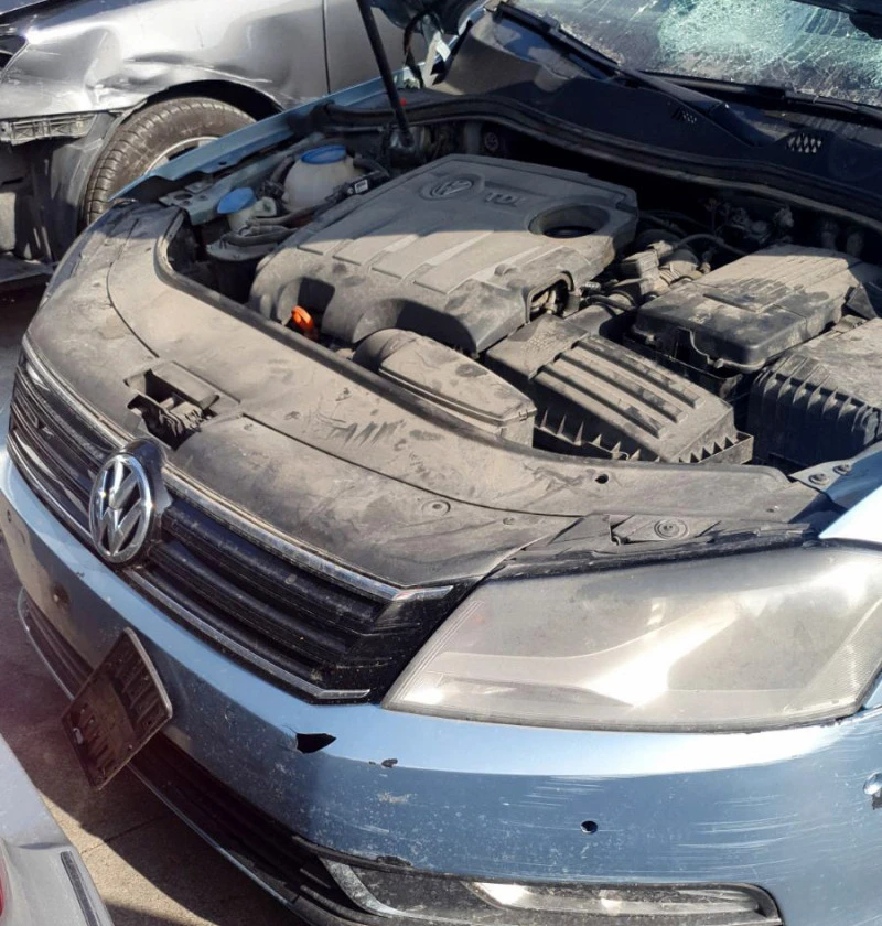 VW Passat 1.6 TDI CAY, снимка 2 - Автомобили и джипове - 43162589