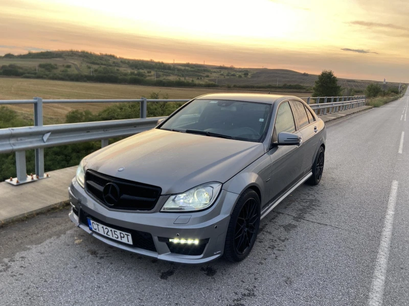 Mercedes-Benz C 180 AMG, снимка 8 - Автомобили и джипове - 46627935