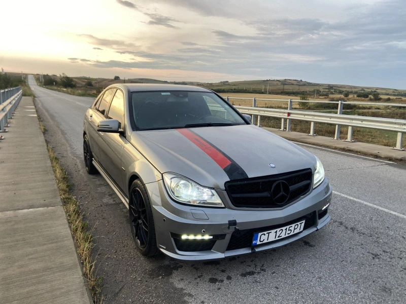 Mercedes-Benz C 180 AMG, снимка 1 - Автомобили и джипове - 46627935