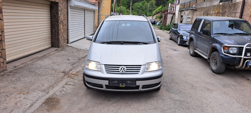 VW Sharan 1.9 TDI, снимка 1 - Автомобили и джипове - 46388272
