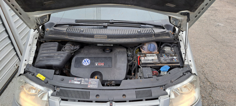 VW Sharan 1.9 TDI, снимка 11 - Автомобили и джипове - 46388272