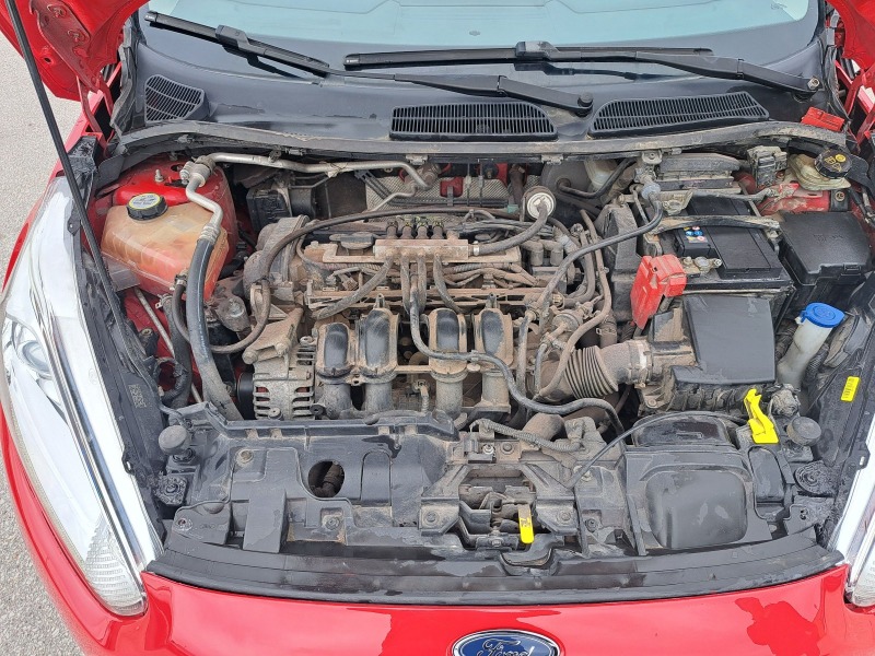 Ford Fiesta 1.4i Бензин/Газ, снимка 12 - Автомобили и джипове - 45780182