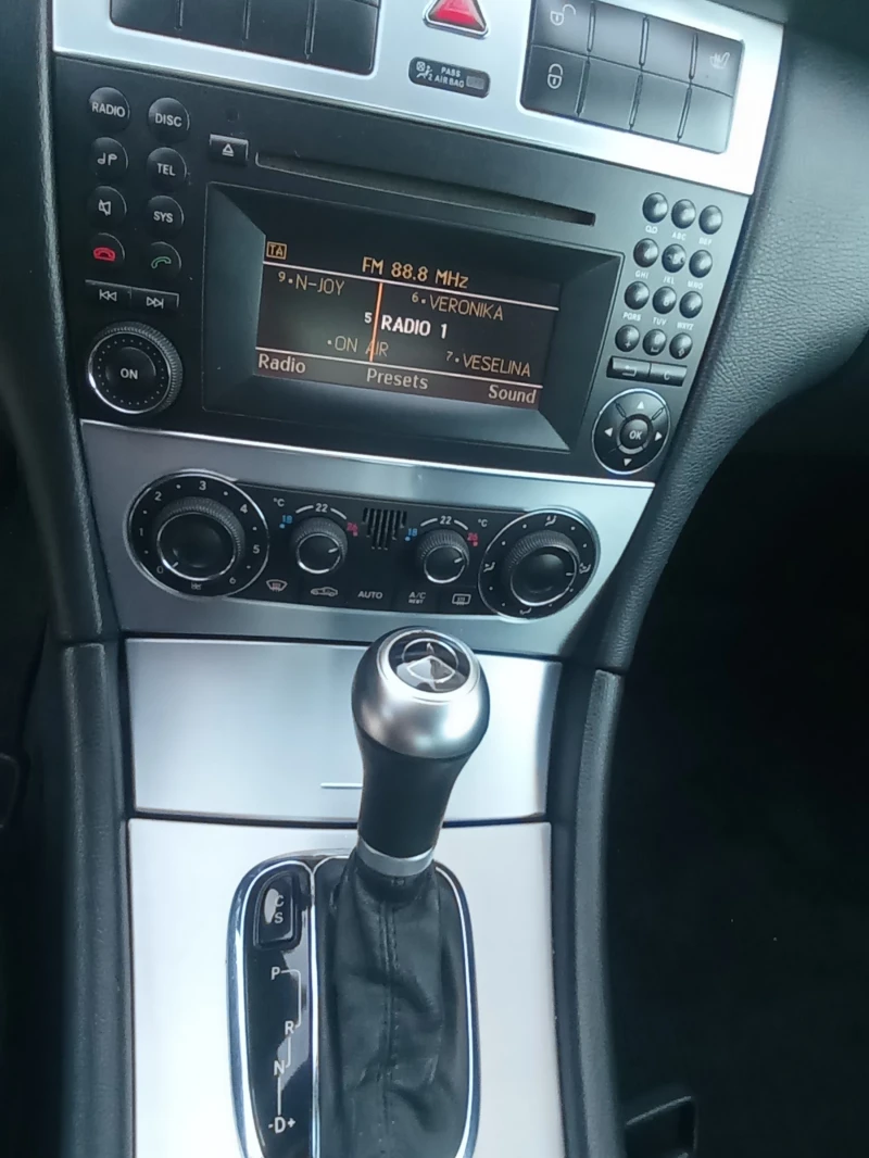 Mercedes-Benz CLC 180, снимка 8 - Автомобили и джипове - 52471777