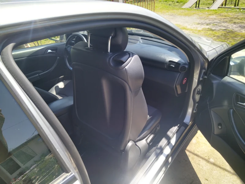 Mercedes-Benz CLC 180, снимка 10 - Автомобили и джипове - 52471777