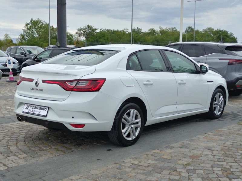 Renault Megane 1.3TCe 140 к.с./Life, снимка 5 - Автомобили и джипове - 51750061