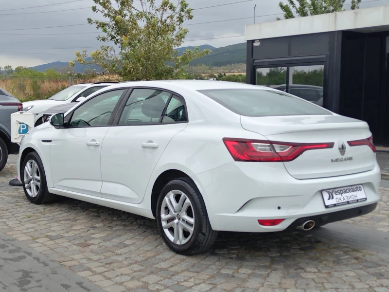 Renault Megane 1.3TCe 140 к.с./Life, снимка 7 - Автомобили и джипове - 51750061