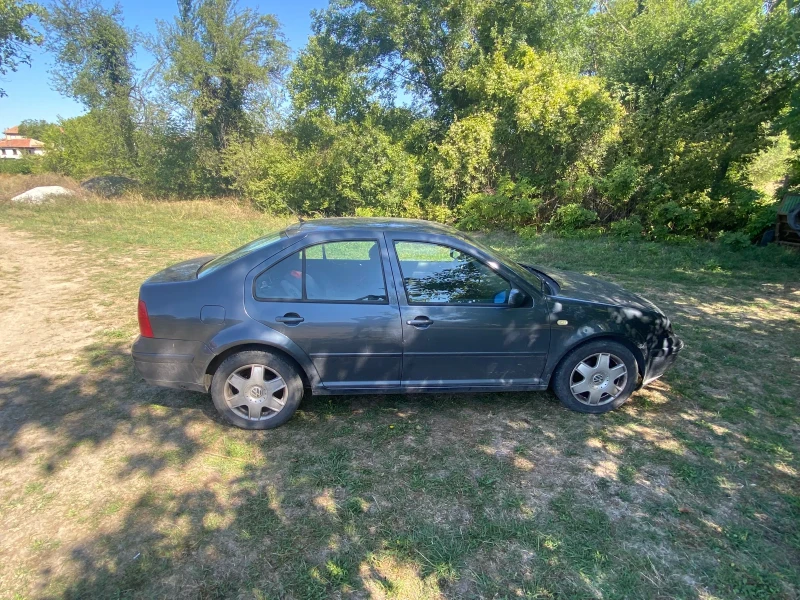 VW Bora Газ/Бензин, снимка 6 - Автомобили и джипове - 52578890