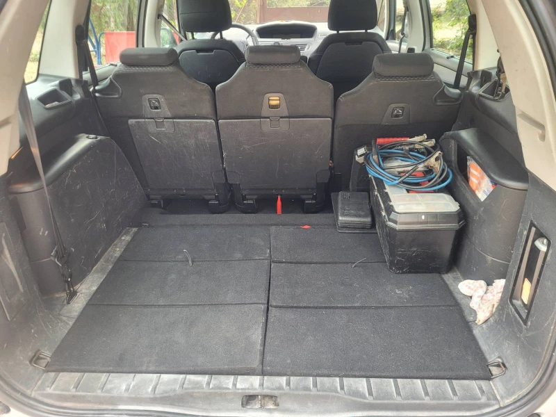 Citroen C4 Picasso 1, 6HDI 7местен, снимка 12 - Автомобили и джипове - 52229925