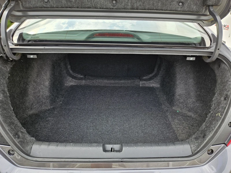 Honda Civic 2.0i-160kc= АВТОМАТ= 166.000км= CAR PLAY= КАМЕРА, снимка 10 - Автомобили и джипове - 52171635