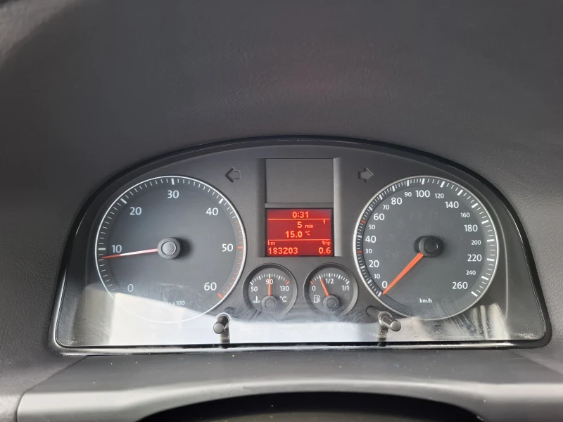 VW Touran 1.9TDI-105к.с.* ПЕРФЕКТНА* НАВИ* 6 ск.* ТОП* , снимка 14 - Автомобили и джипове - 52533007