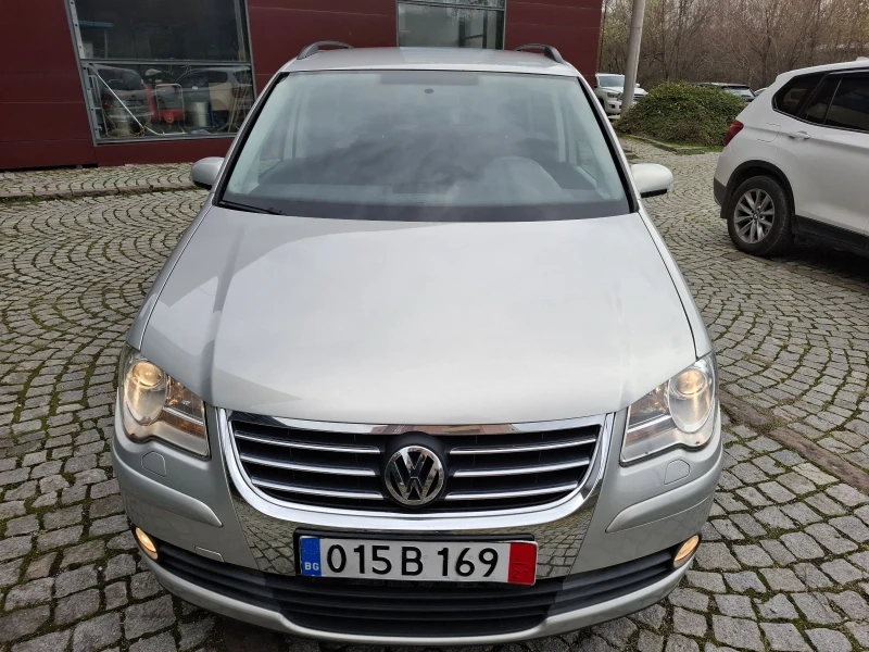 VW Touran 1.9TDI-105к.с.* ПЕРФЕКТНА* НАВИ* 6 ск.* ТОП* , снимка 8 - Автомобили и джипове - 52533007