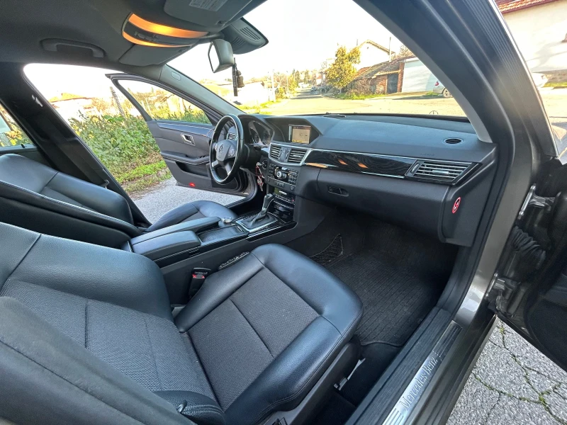 Mercedes-Benz E 200 E200 Бензин, снимка 12 - Автомобили и джипове - 52773209