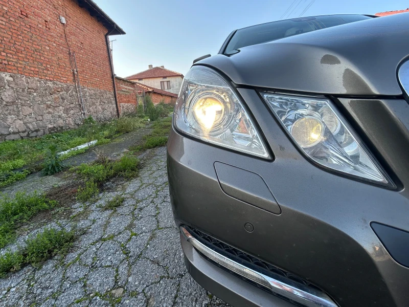 Mercedes-Benz E 200 E200 Бензин, снимка 17 - Автомобили и джипове - 52773209