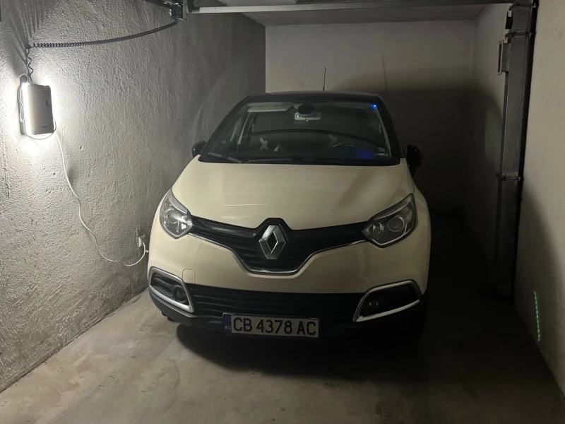 Renault Captur, снимка 8 - Автомобили и джипове - 52774833