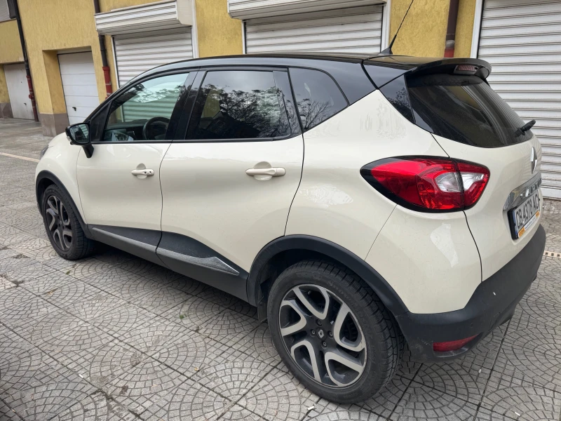 Renault Captur, снимка 7 - Автомобили и джипове - 52774833