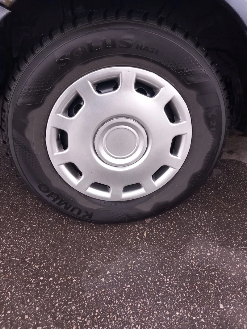 Hyundai Trajet, снимка 5 - Автомобили и джипове - 52894194