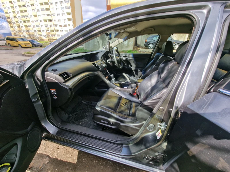 Honda Accord 2.0i, снимка 9 - Автомобили и джипове - 53401251