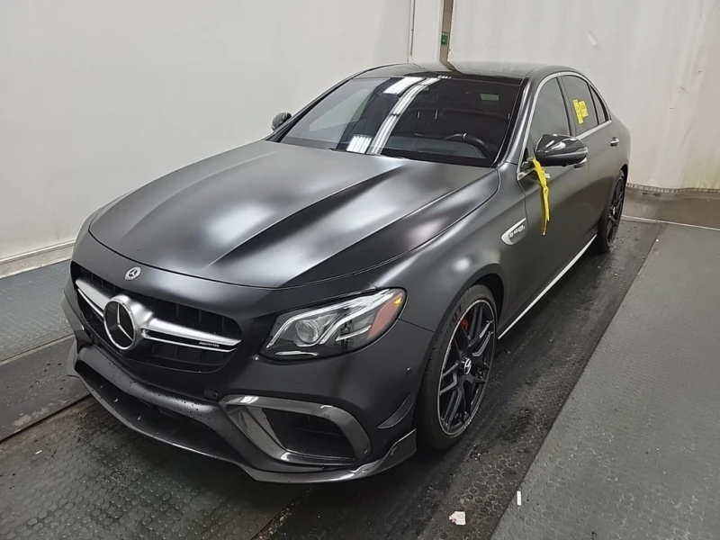 Mercedes-Benz E 63 AMG S* HeadUp* Pano* 3D Burmaster* 360* Lane Asist, снимка 2 - Автомобили и джипове - 53466832