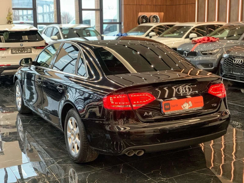 Audi A4, снимка 4 - Автомобили и джипове - 53593438