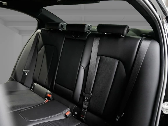 BMW 320 i xDrive = M-Sport = Гаранция - изображение 10