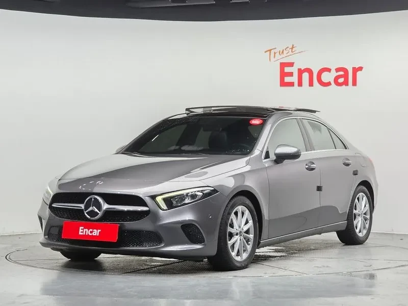 Mercedes-Benz A 220 Sedan
