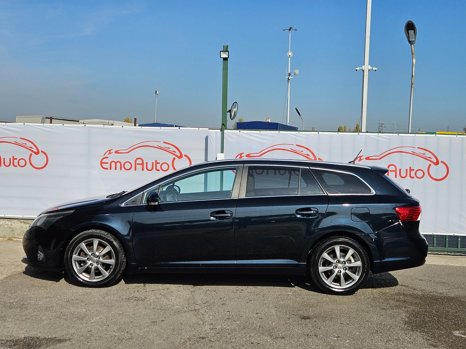 Toyota Avensis 2.0D4D/BLACK FRIDAY/NAVI/БЛУТУТ/LED/EURO 5B/ТОП - изображение 6