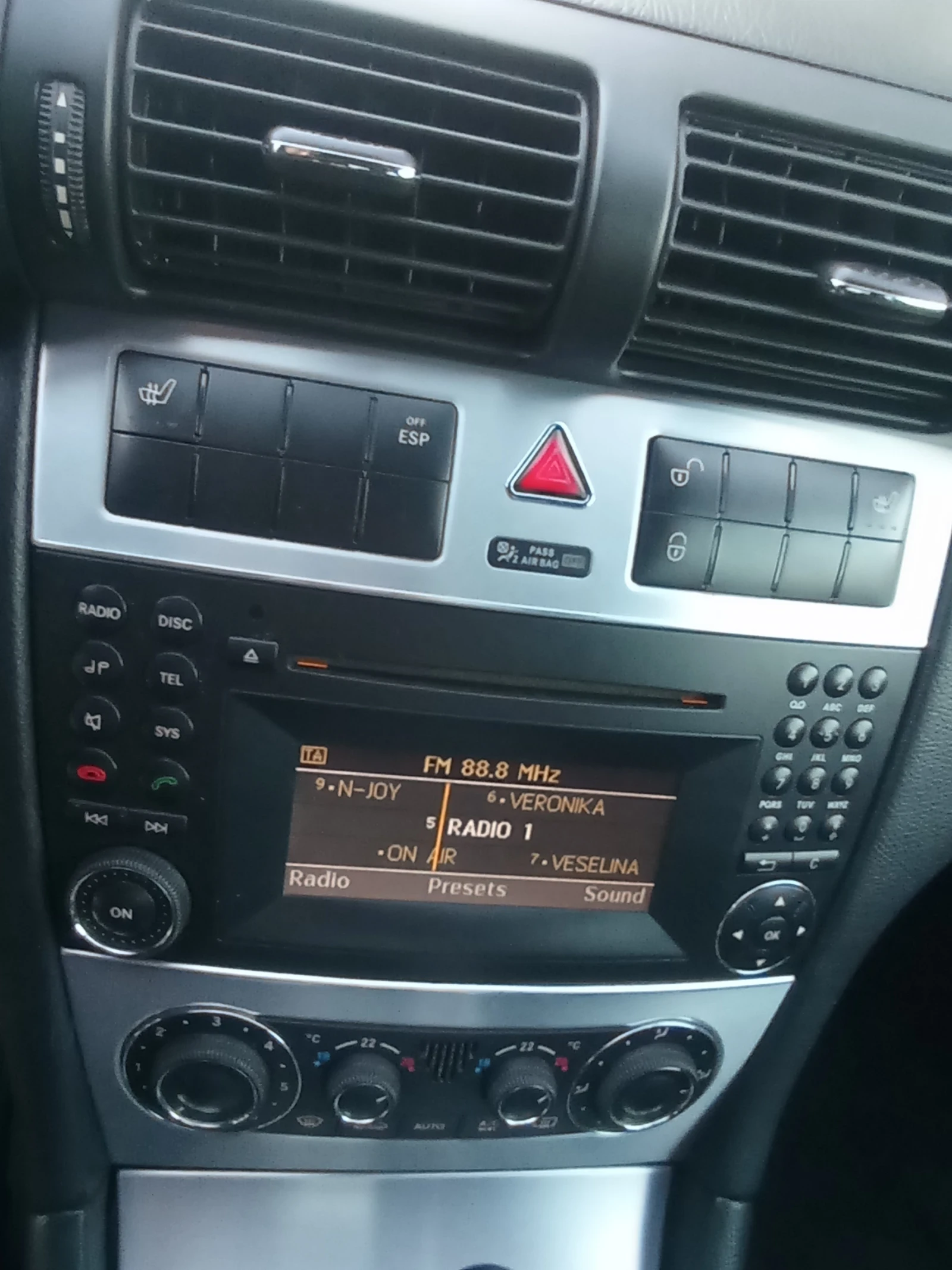Mercedes-Benz CLC 180, снимка 13 - Автомобили и джипове - 54470167