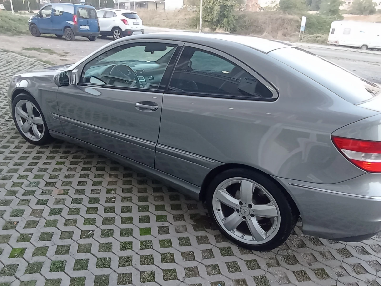 Mercedes-Benz CLC 180, снимка 4 - Автомобили и джипове - 54470167