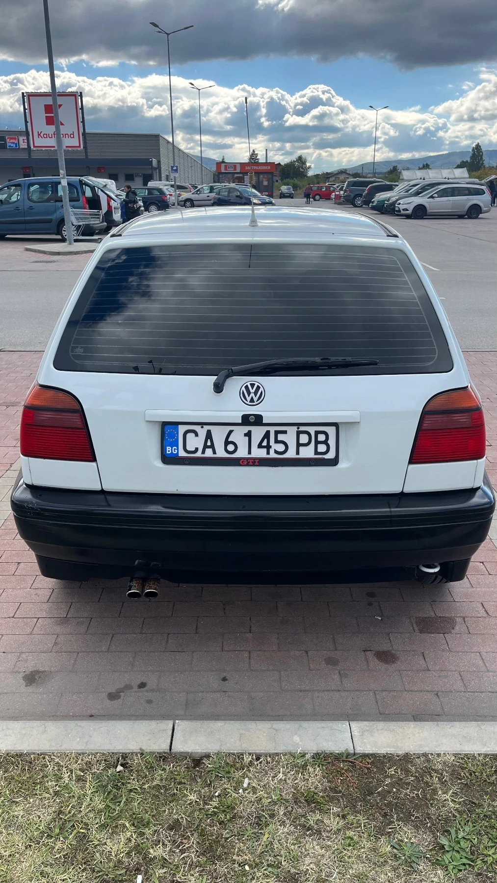 VW Golf 1.6 АГУ - изображение 4