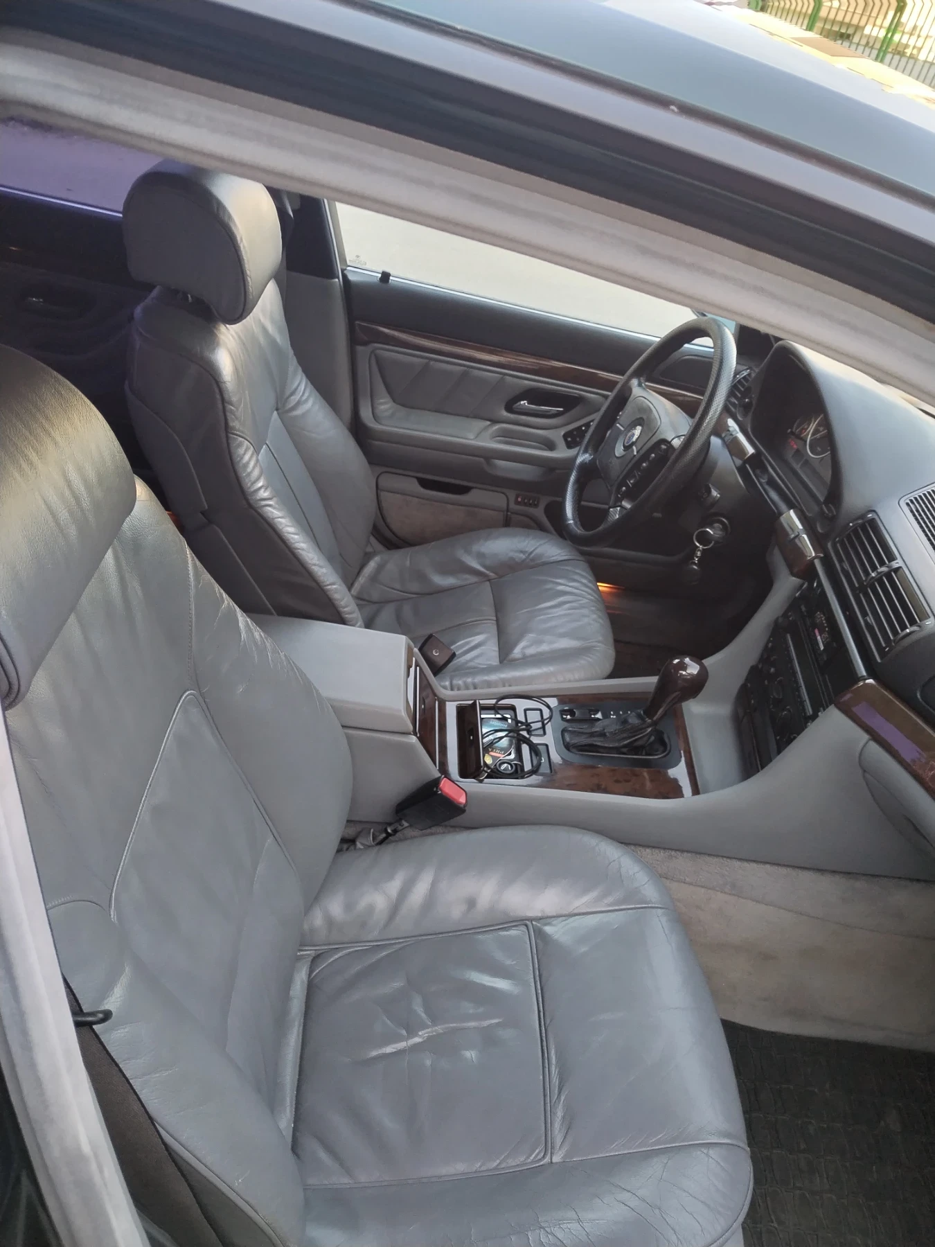 BMW 728  - изображение 5