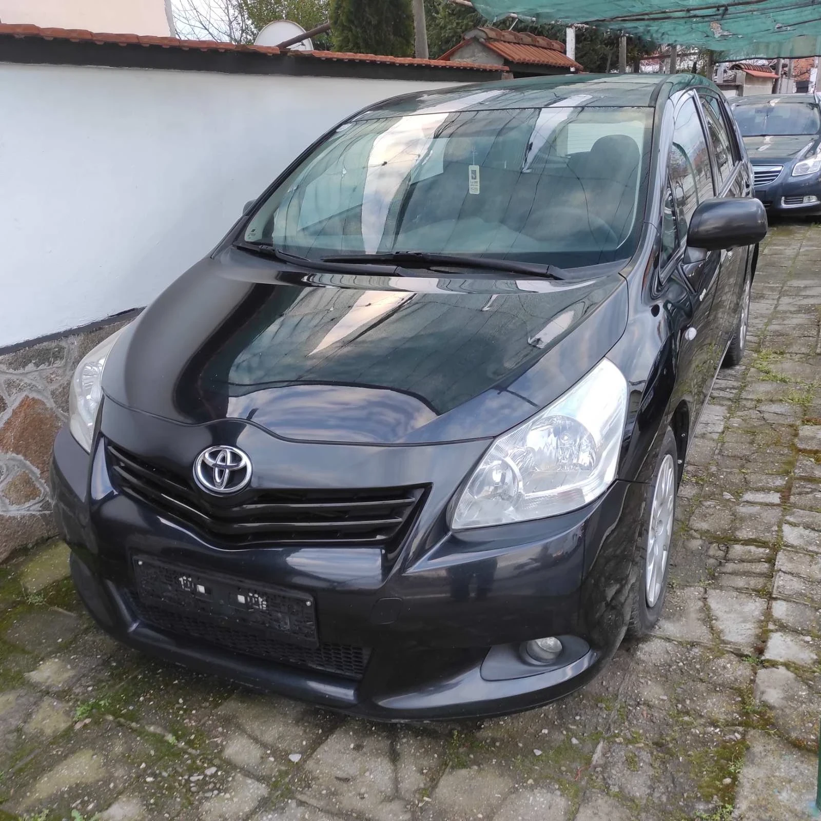 Toyota Verso 2.0 дизел , D4D , снимка 12 - Автомобили и джипове - 53421356