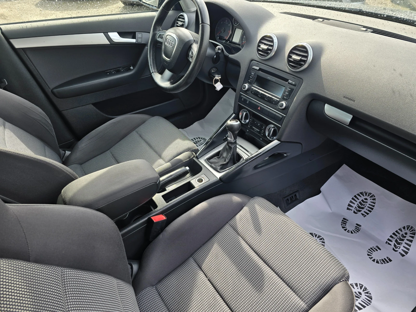 Audi A3 Sline-1.6TDi-Panorama-Led-Xenon - изображение 9