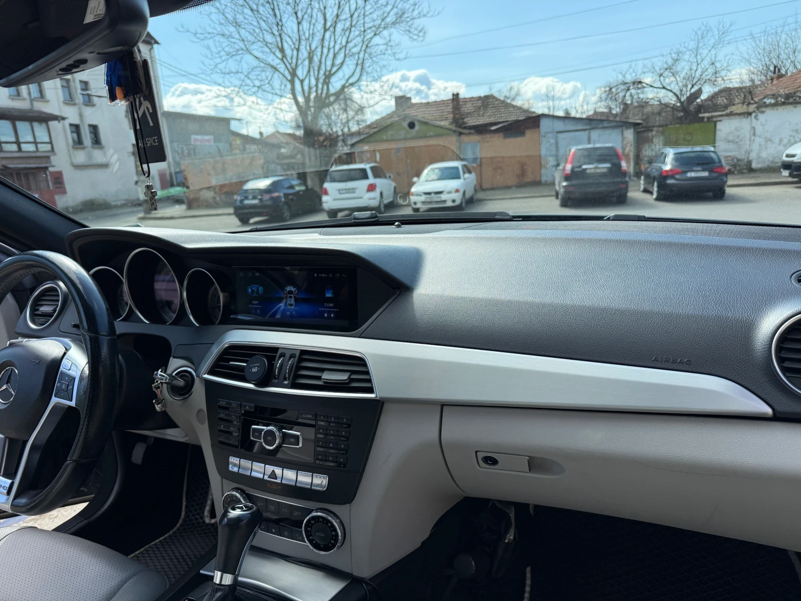 Mercedes-Benz C 250, снимка 12 - Автомобили и джипове - 53746995