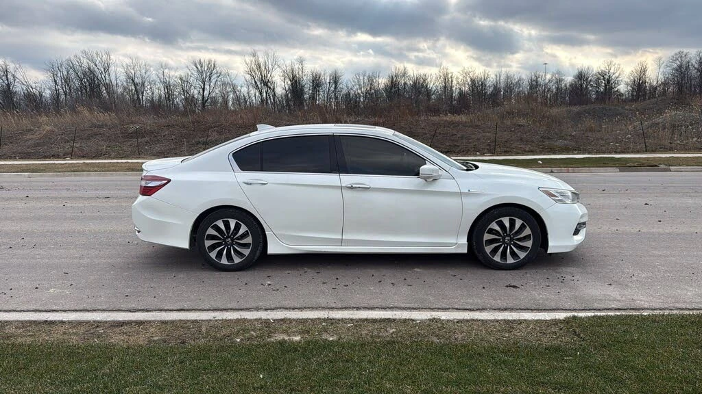 Honda Accord TOURING* АвтоКредит* (ЦЕНА ДО БГ), снимка 4 - Автомобили и джипове - 54113372