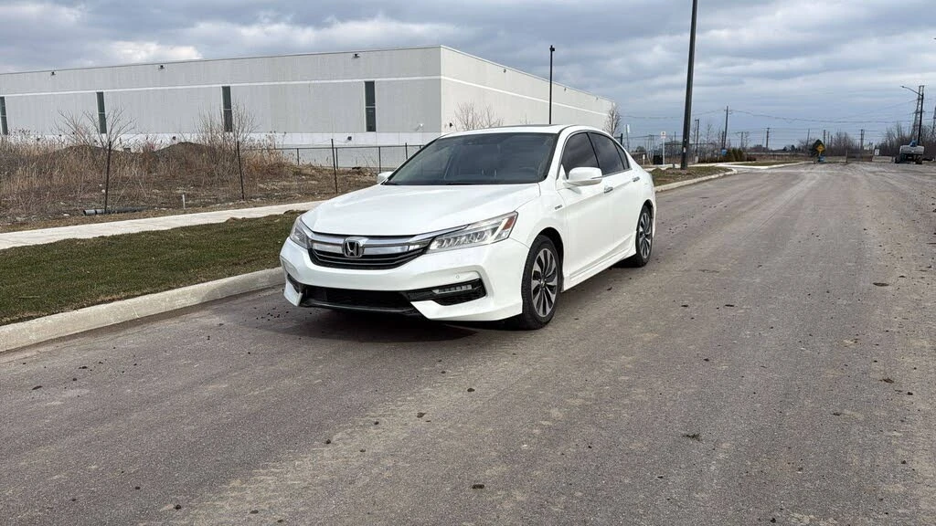 Honda Accord TOURING* АвтоКредит* (ЦЕНА ДО БГ), снимка 2 - Автомобили и джипове - 54113372