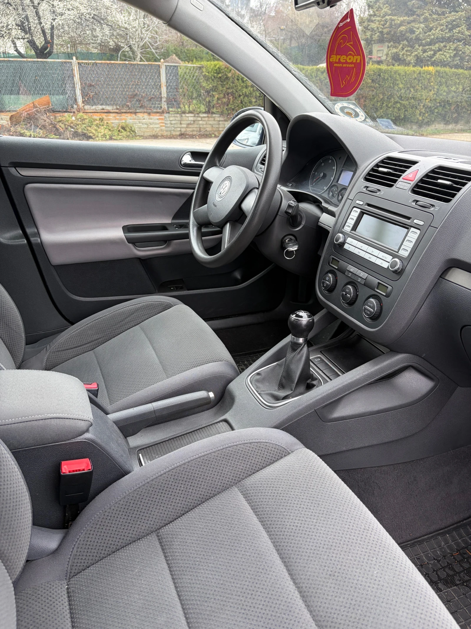 VW Golf 1, 9 TDI, снимка 11 - Автомобили и джипове - 54209500