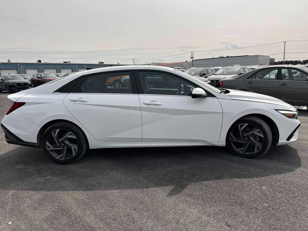 Hyundai Elantra * Luxury * 2 �����* �������* KEYLESS* PANO*  | Mobile.bg � ����������� 3
