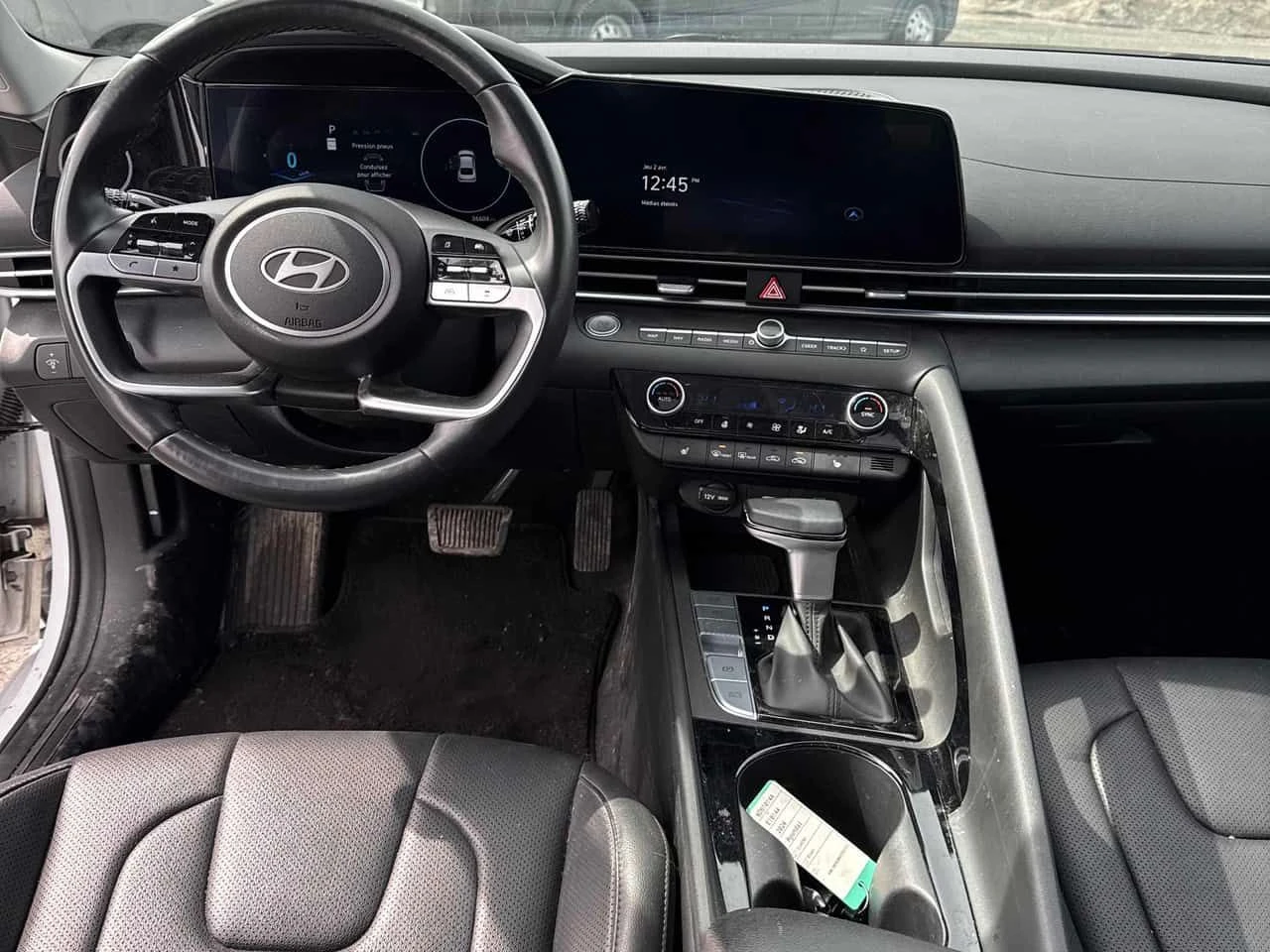 Hyundai Elantra * Luxury * 2 �����* �������* KEYLESS* PANO*  | Mobile.bg � ����������� 9