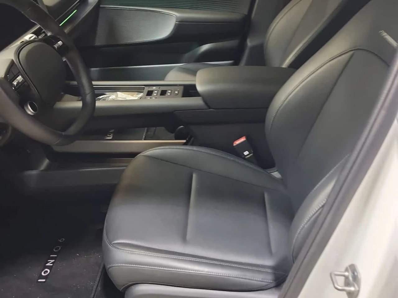 Hyundai Ioniq 6 ULTIMATE PKG| PANO| OБДУХВАНЕ| HUD| MEMORY| 2 KЛЮЧ, снимка 7 - Автомобили и джипове - 54411784