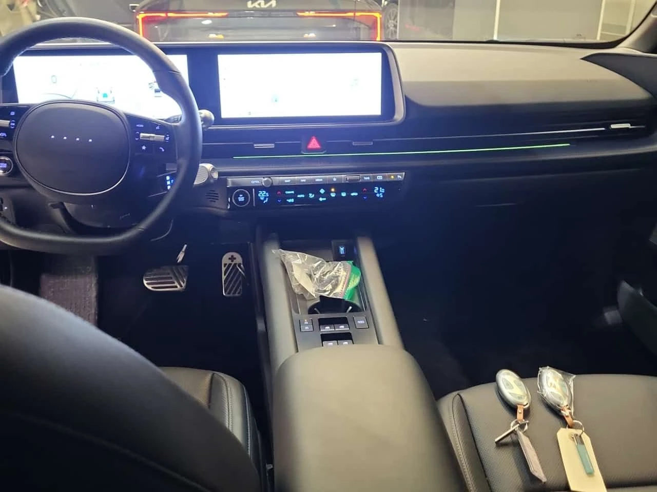 Hyundai Ioniq 6 ULTIMATE PKG| PANO| OБДУХВАНЕ| HUD| MEMORY| 2 KЛЮЧ, снимка 8 - Автомобили и джипове - 54411784