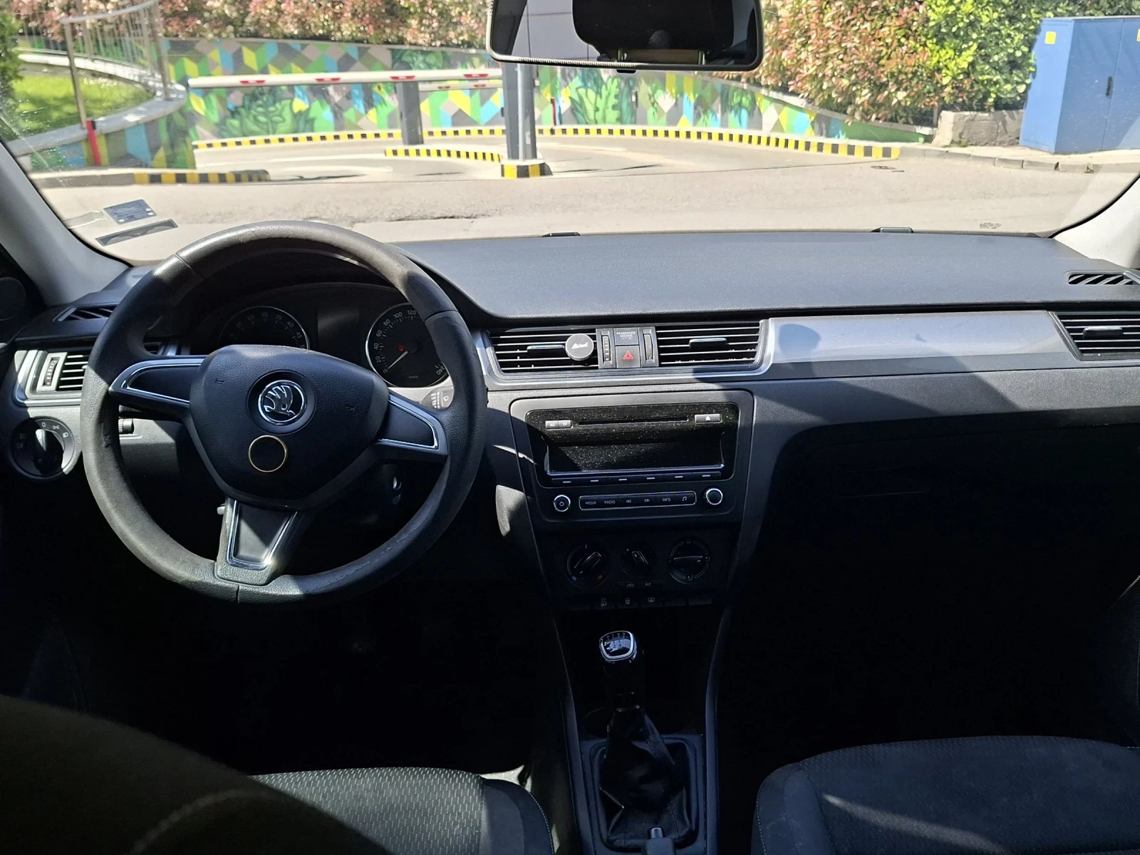 Skoda Rapid, снимка 9 - Автомобили и джипове - 54617973