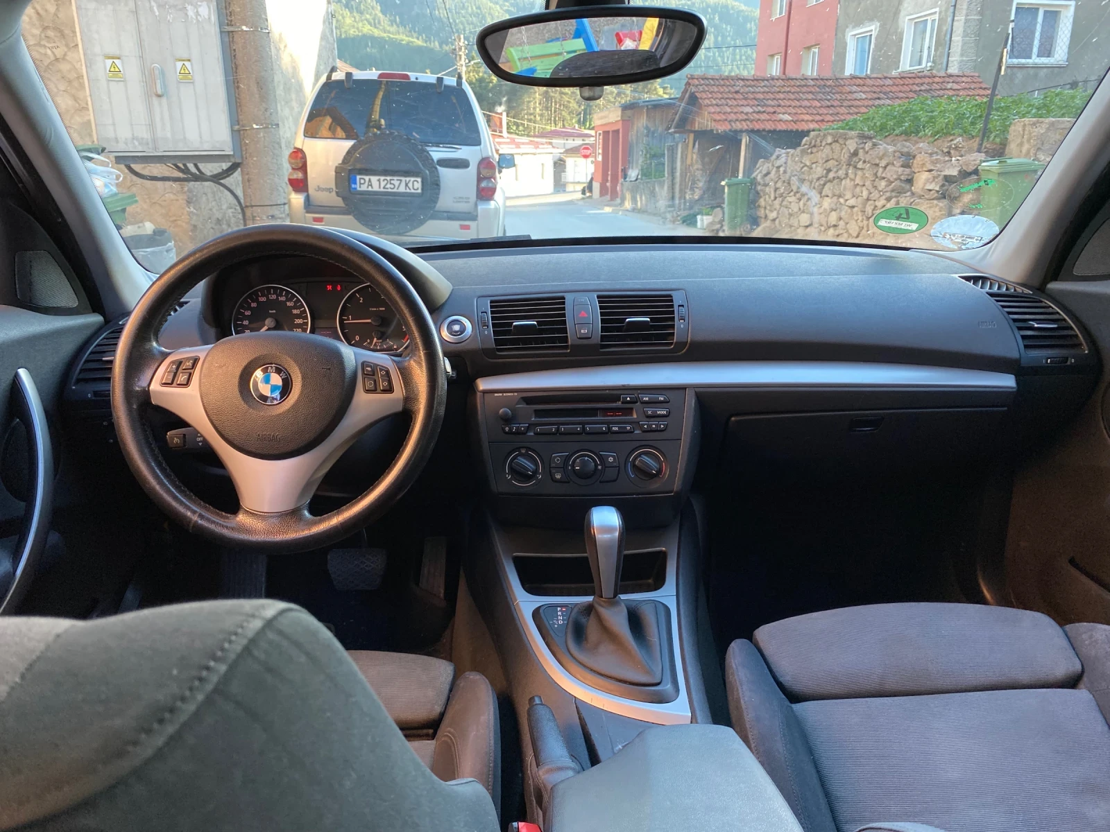 BMW 120 2.0д 163кс автомат, снимка 9 - Автомобили и джипове - 54917779