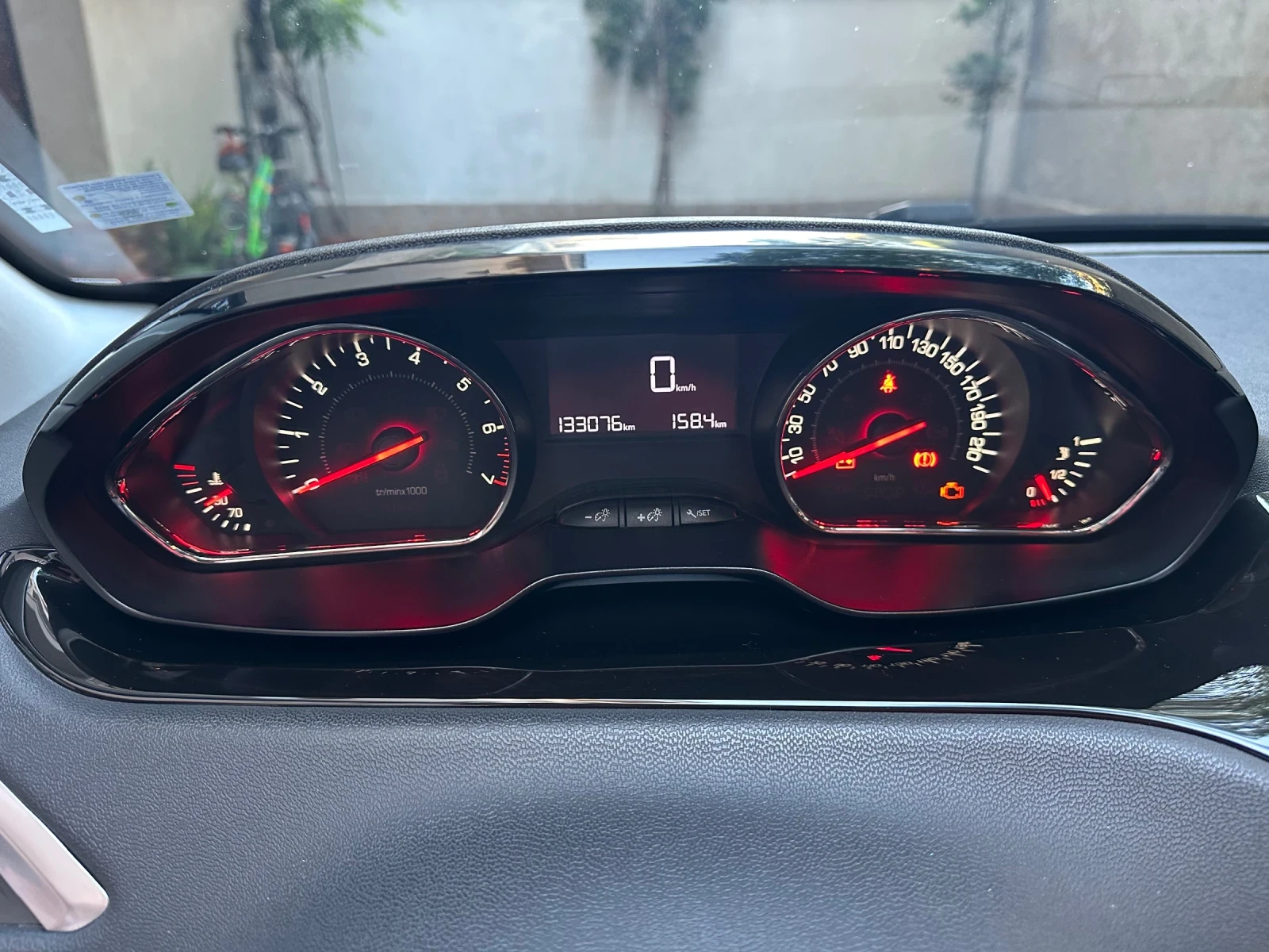 Peugeot 208 1.2 ������ 82 �.� Style | Mobile.bg � ����������� 14