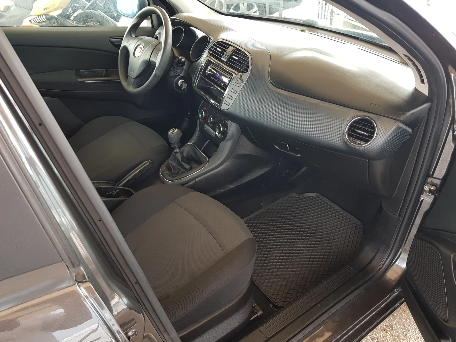 Fiat Bravo 1.6 Multijet - 105 к.с. , снимка 11 - Автомобили и джипове - 54942484