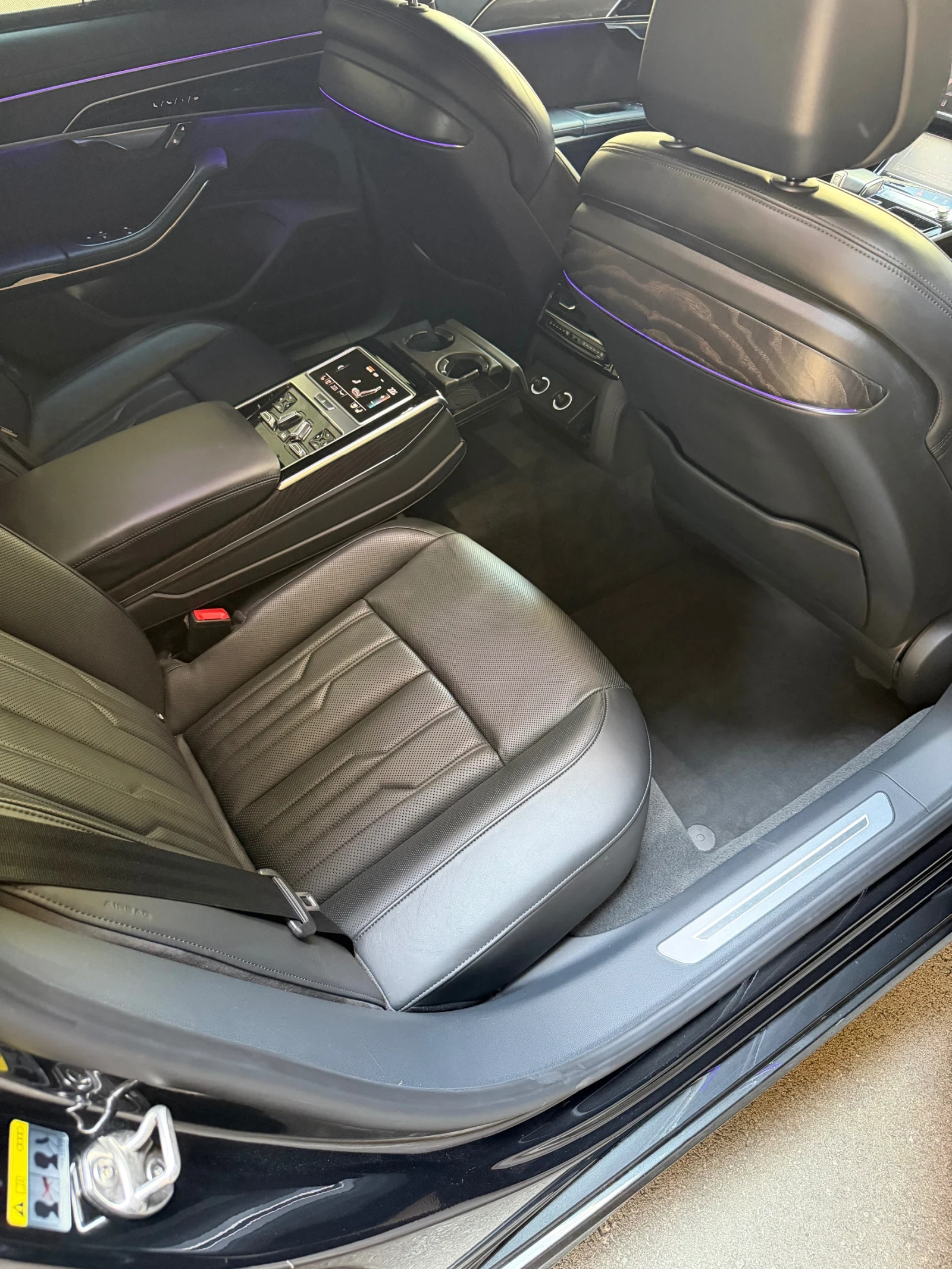 Audi A8 55TFSI* Long B&O* Massage, снимка 11 - Автомобили и джипове - 54979675