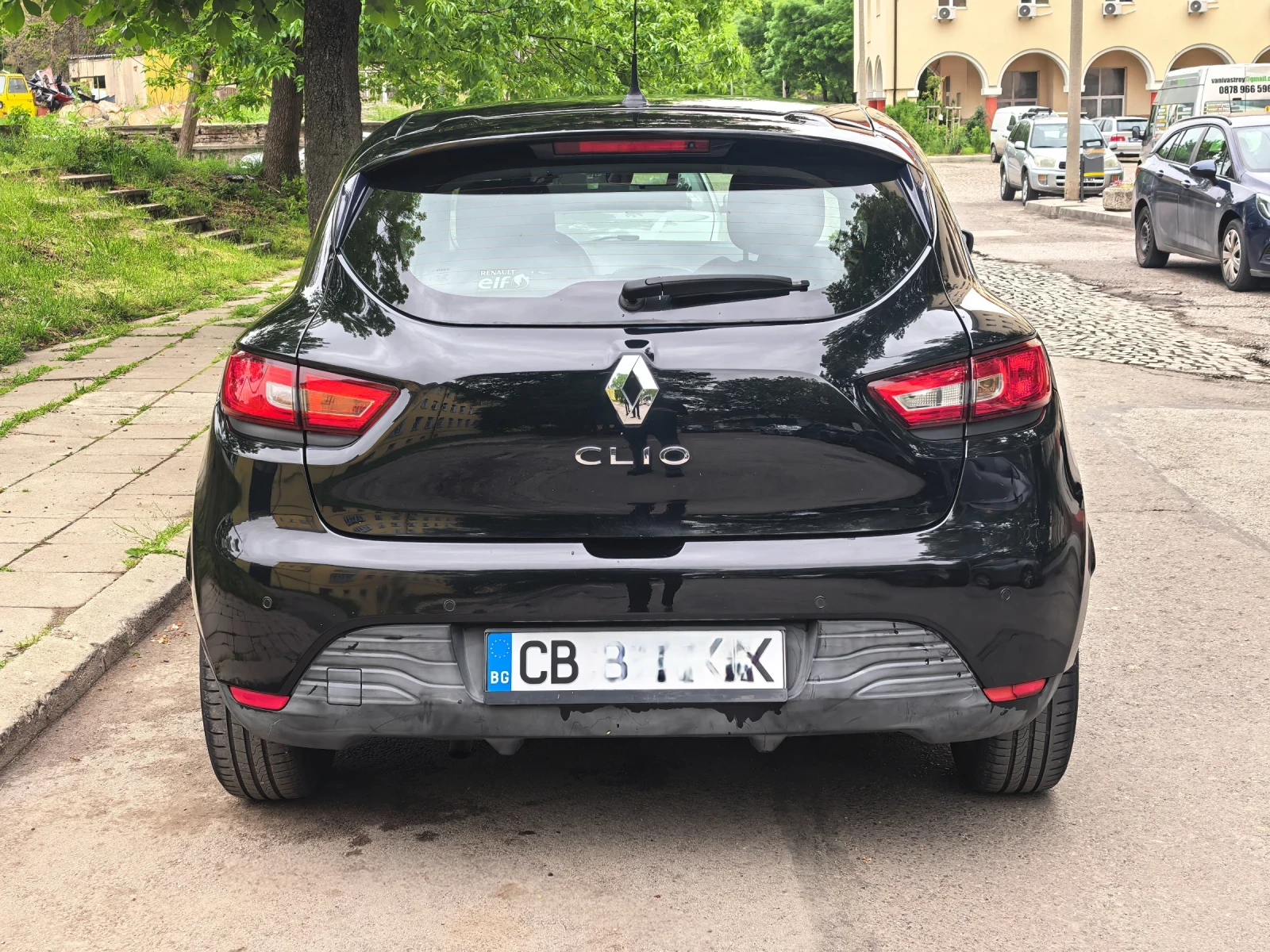 Renault Clio 1.2i, снимка 6 - Автомобили и джипове - 54991350